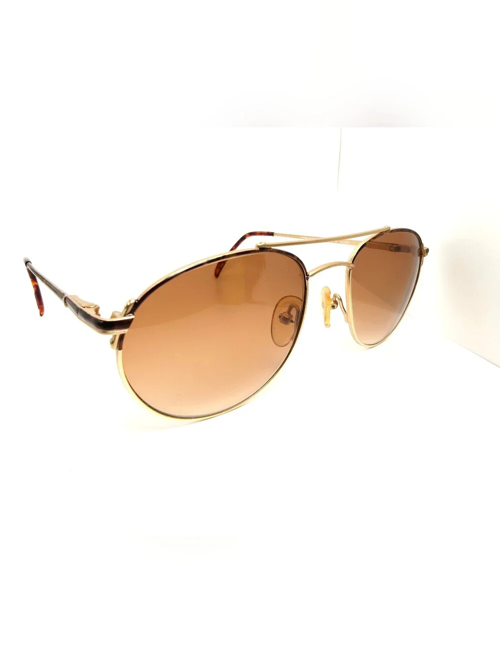 Carrera. 4913. 42. Men's Gold Frame Sunglasses with Brown Lenses. Made In Japan.